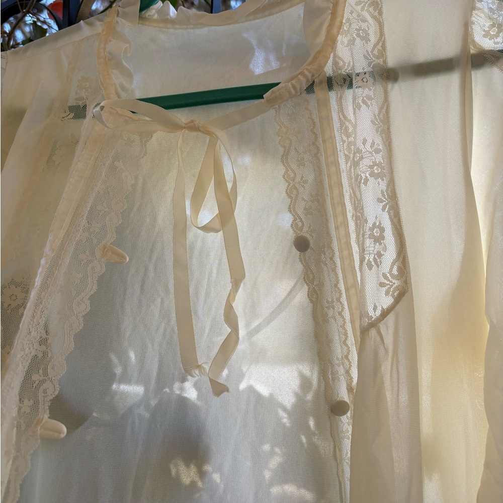 Vintage Cream Lace Nightgown